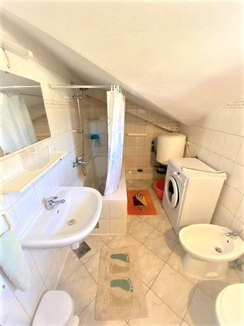 Amarante Apartments Kastela Luaran gambar
